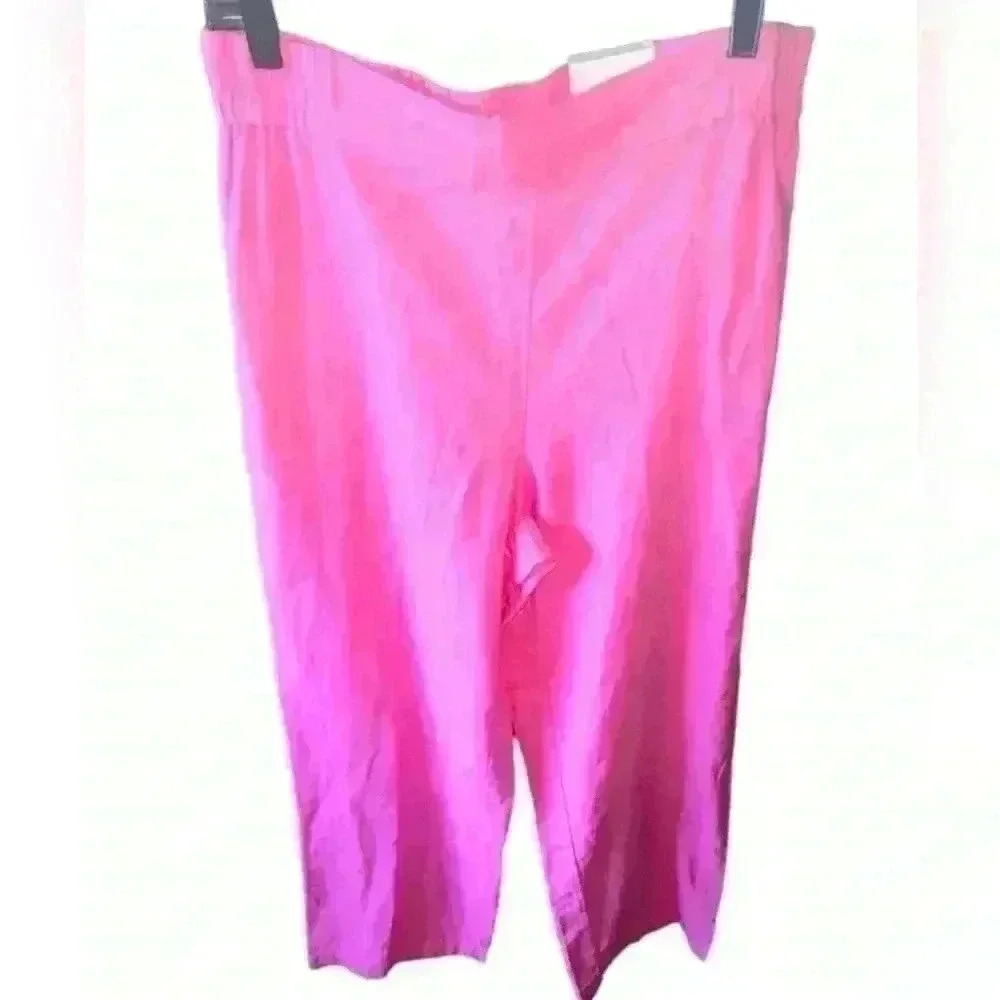 Size Large wide leg Barbie pink‎ linen pants. NWT. Elastic back & pockets!